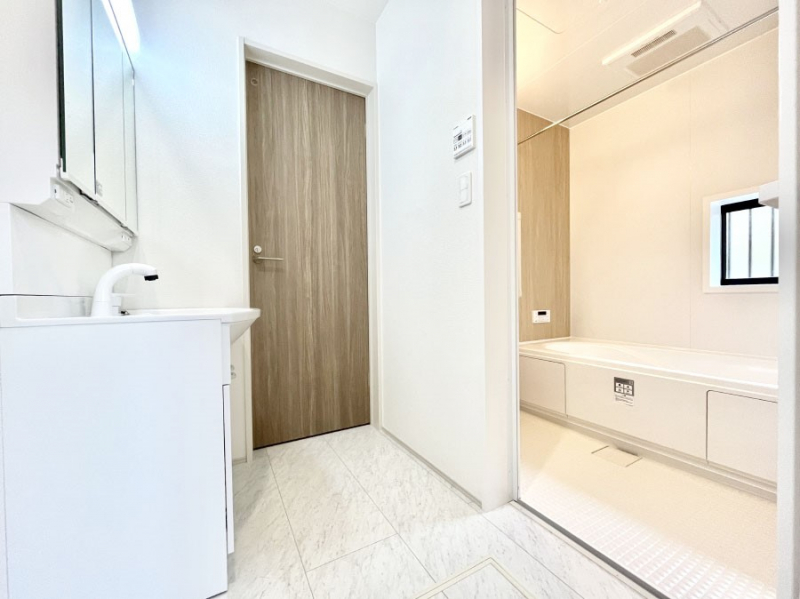 ���̑��@�������̂�����K��Ԃł��B�����̐g�x�x���C�����ǂ����g�������܂��B 