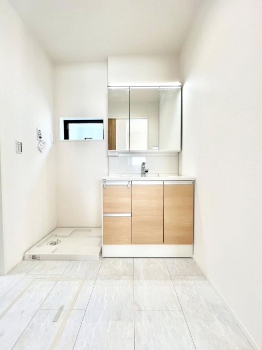 ���ʑ�E���ʏ��@�傫�����₷���O�ʋ��Ő�����������ʑ�́A�g�����Ȃ݃`�F�b�N�┧�̂������ɂ������߂ł��B 