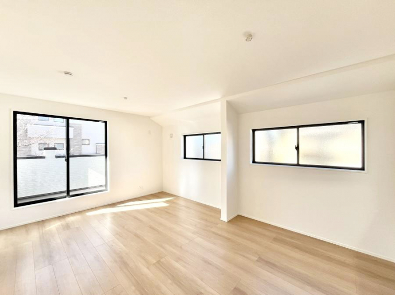 ���̑����ρ@���邢2�K���r���O�I�O����̎������V���b�g�A�E�g���ĉƑ��̃v���C�o�V�[�����܂��B