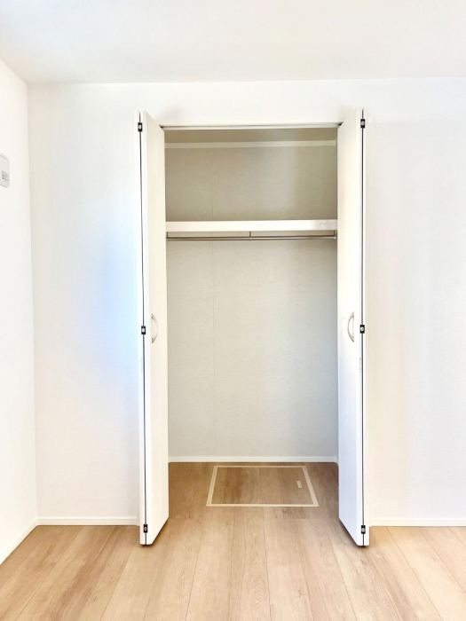 ���[�@�����Ղ�̎��[�X�y�[�X�ŉ��K�ɕ�点���� 