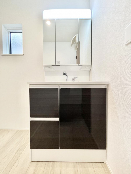 ���ʑ�E���ʏ��@���[�͂Ƌ@�\���ɗD�ꂽ���ʉ��ϑ�