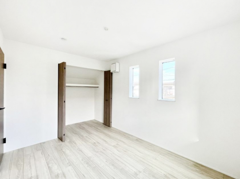 �Q���@�g���₷���`�Ńx�b�g��Ƌ�̒u�����ɂ����邱�Ƃ�����܂���B   