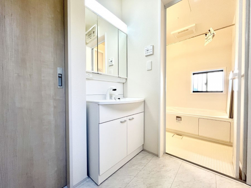 ���̑��@�������̂�����K��Ԃł��B�����̐g�x�x���C�����ǂ����g�������܂��B 