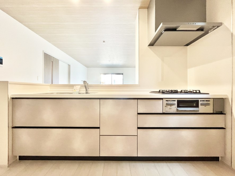 �L�b�`���@�������������I�ɁA�y�����I�V�X�e���L�b�`��