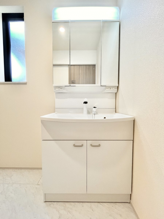 ���ʑ�E���ʏ��@���[�͂Ƌ@�\���ɗD�ꂽ���ʉ��ϑ�