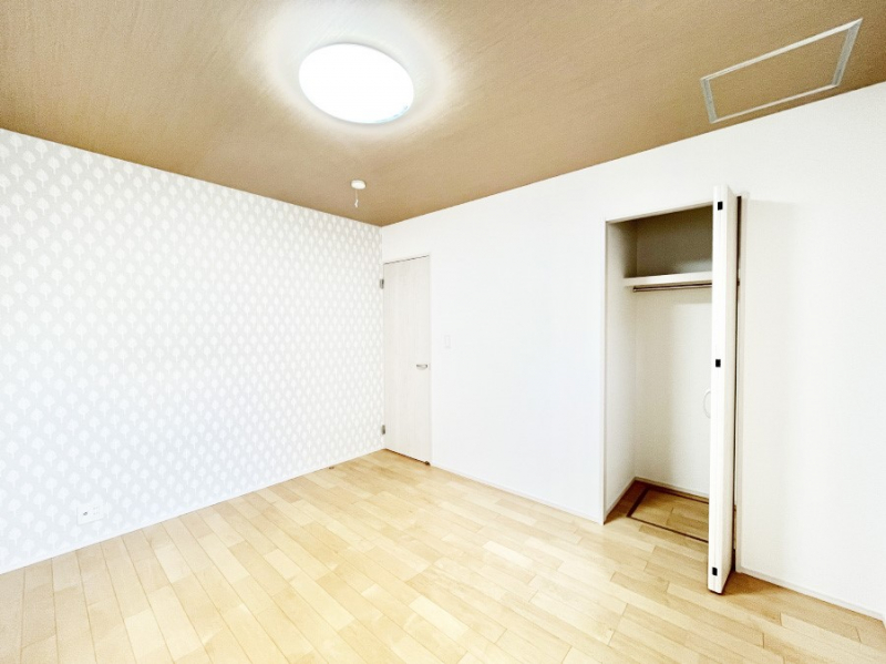 q@q܂̂ƂĂIߗނ̐ڂɕ֗ȃN[[bgt̗mB