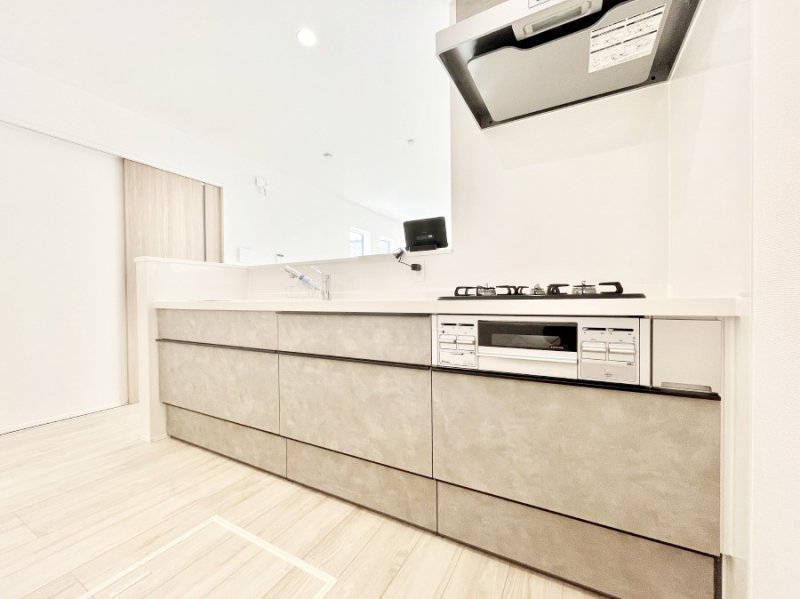 �L�b�`���@���������Ȃ��炲�Ƒ��Ƃ̉�b���y���߂�ΖʃJ�E���^�[�L�b�`��