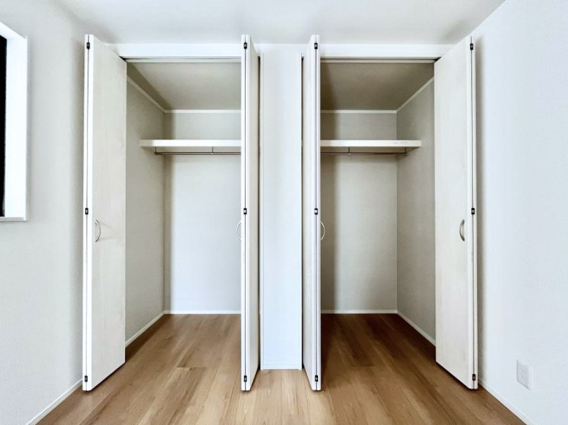 [@m̃N[[bgBŝŌ̈ߗނ܂܂B