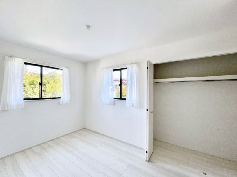 �q�������@�q�������ɂ��������߂Ȏ��[�X�y�[�X�����Ղ�̋���