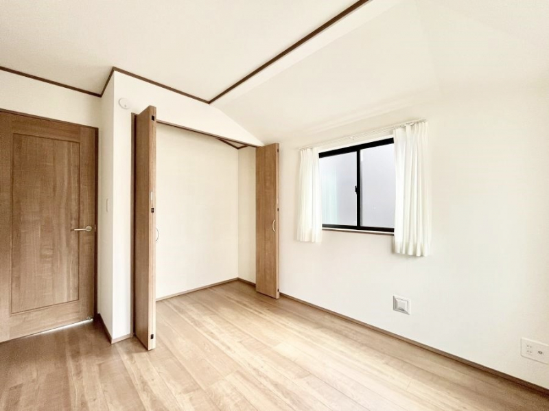 q@q܂̂ƂĂIߗނ̐ڂɕ֗ȃN[[bgt̗mB