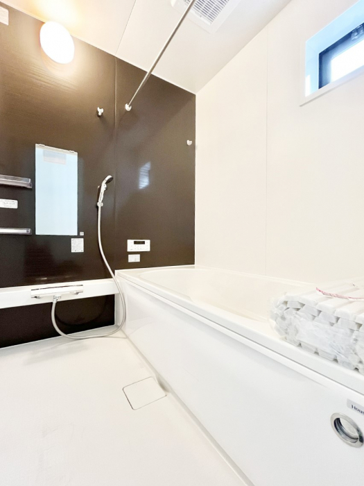 �����@����̔�������Ă���閾�邢�������̂���o�X���[��