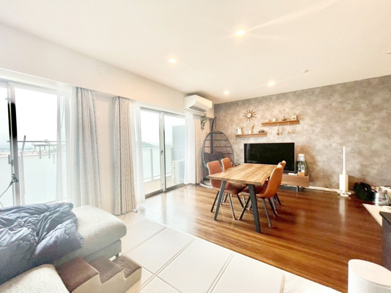 rO@傫ȑ炽Ղ̗zƕ郊rO