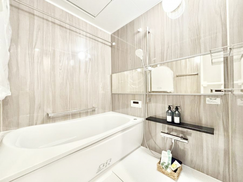 �����@����̔�������Ă���閾�邢�������̂���o�X���[��