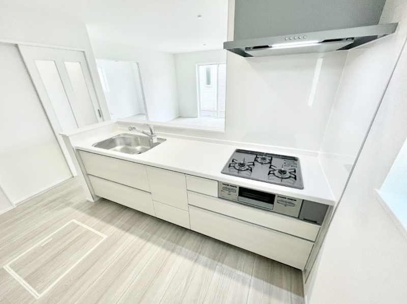 �L�b�`���@�J�E���^�[�z���ɂ��b�������Ȃ��疈���̂������������Ɗy����