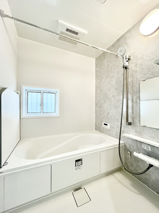 �����@1���̔������t���b�V���ł���A���K�ȃo�X�^�C�������o���Ă���܂��B