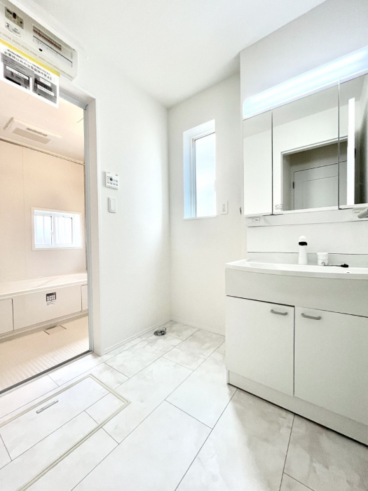 ���̑��@�������̂�����K��Ԃł��B�����̐g�x�x���C�����ǂ����g�������܂��B 