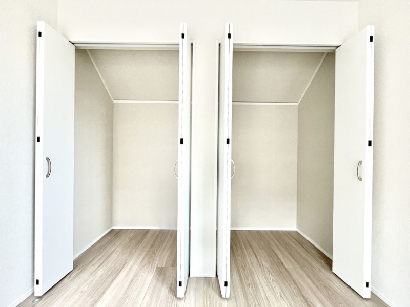 ���[�@�����Ղ�̎��[�X�y�[�X�ŉ��K�ɕ�点���� 