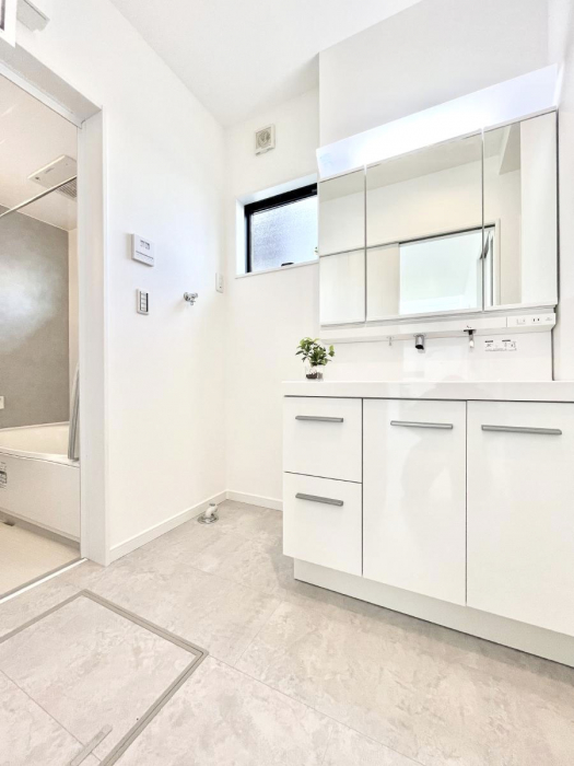 ���̑��@�������̂�����K��Ԃł��B�����̐g�x�x���C�����ǂ����g�������܂��B 