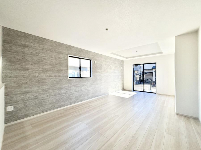 ���r���O�@�������������͋C�̂k�c�j�͉Ƒ��݂�Ȃ̉��K���  