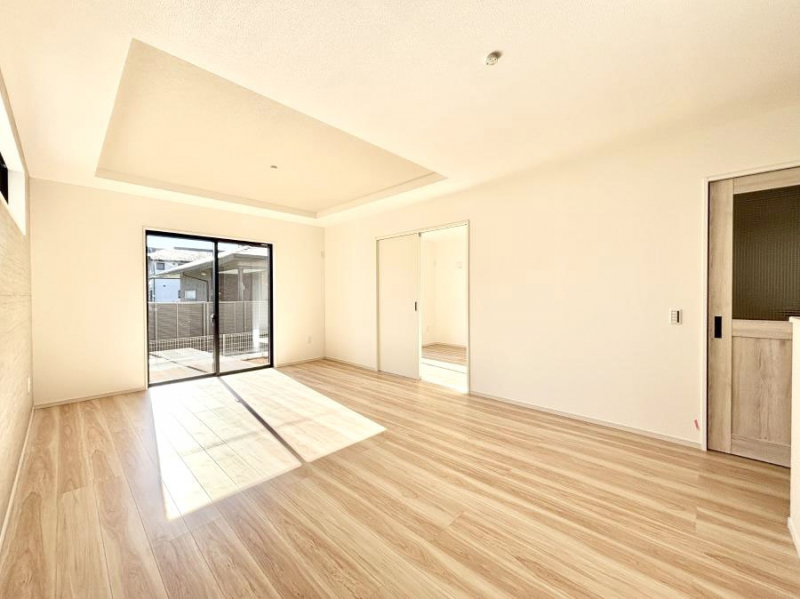 ���̑����ρ@�傫�ȑ����炽���Ղ�̗z���ƕ����������郊�r���O  