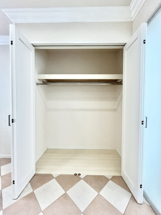 [@m̃N[[bgBŝŌ̈ߗނ܂܂B