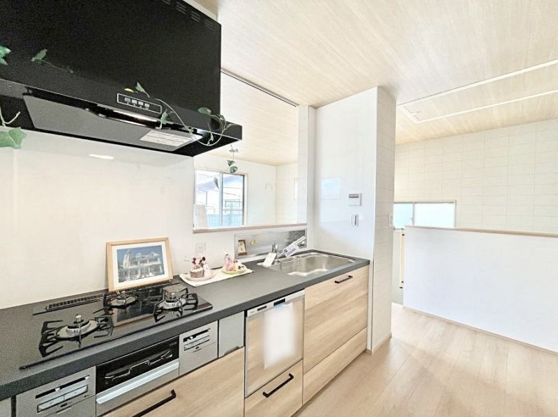 Lb`@JE^[zɊyׂB̂ƔȂ肻łˁB 