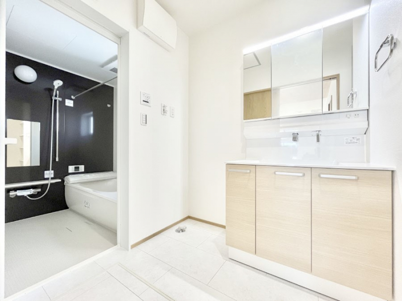 ̑@LXƂƂ̂郉h[Xy[XB  