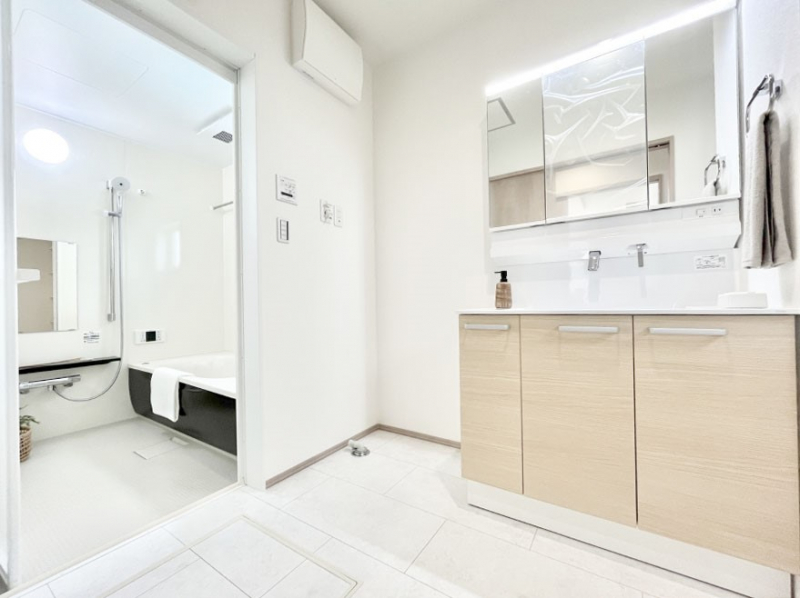 ̑@LXƂƂ̂郉h[Xy[XB  