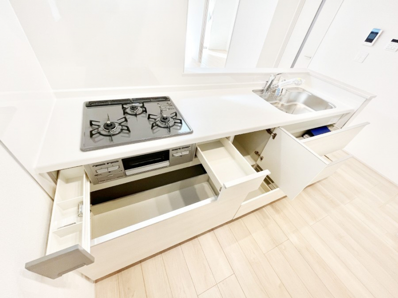 ̑ρ@[Xy[XՂILXƂƃXy[XŉƎNNI