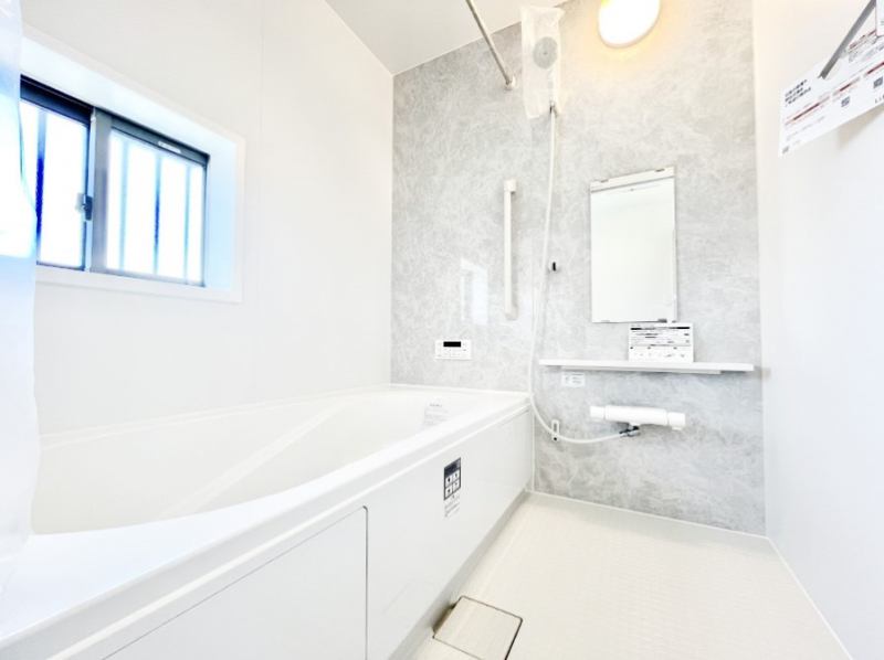 @1̔tbVĂ閾邭̂oX[