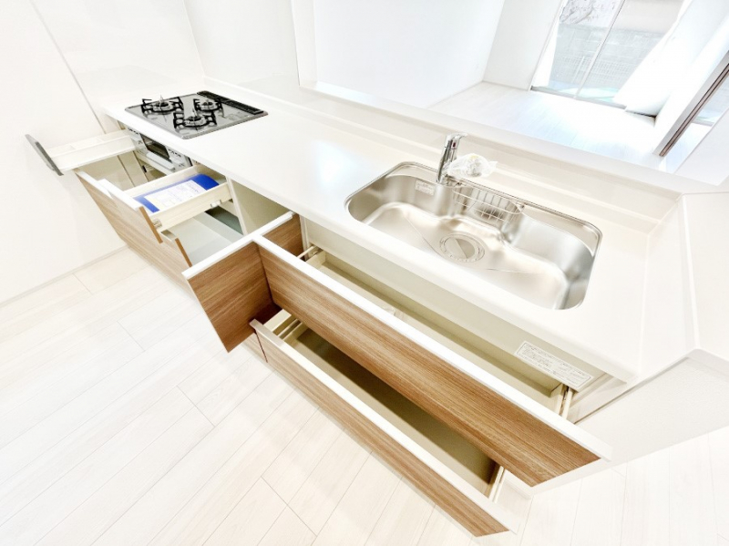 ̑ρ@[Xy[XՂILXƂƃXy[XŉƎNNI