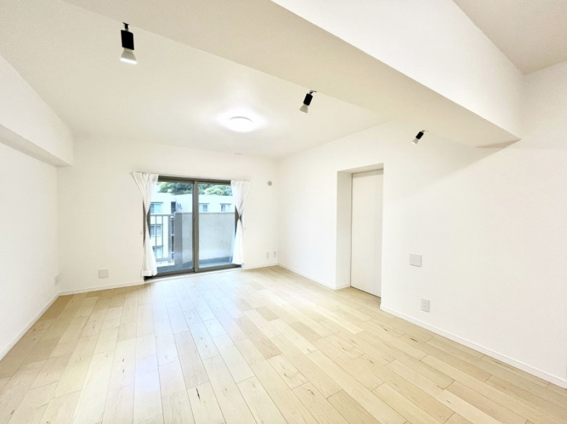 ̑ρ@Ƒ̂Ȃ؂ɂ_CjO  