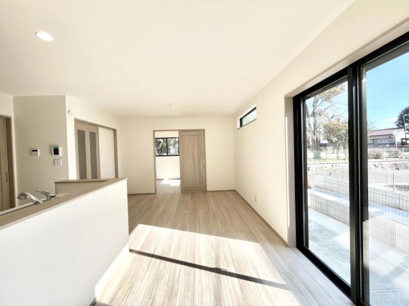 ���̑����ρ@�傫�ȑ����炽���Ղ�̗z���ƕ����������郊�r���O  