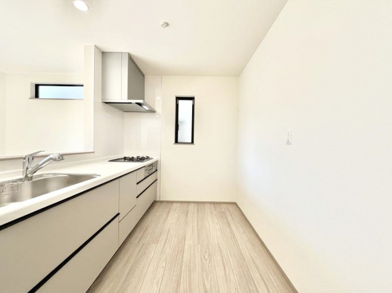 �L�b�`���@��Ƃ肠��L�b�`���ł͂��Ƒ��Ɗy�������������ł��܂��B