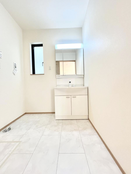 ���ʑ�E���ʏ��@�傫�����₷���O�ʋ��Ő�����������ʑ�́A�g�����Ȃ݃`�F�b�N�┧�̂������ɂ������߂ł��B 