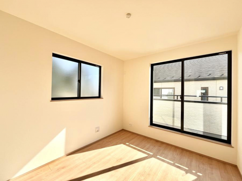 ���̑����ρ@���邢�o���R�j�[�T�C�h�ɗm����ݒu�B�ڊo�߂̗ǂ��Q���ɁB 