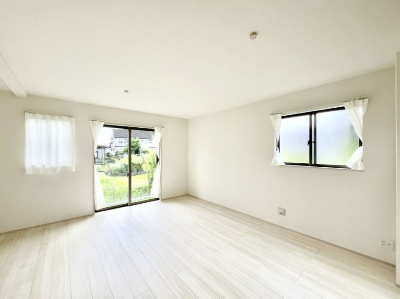 ̑ρ@傫ȑ炽Ղ̗zƕ郊rO  