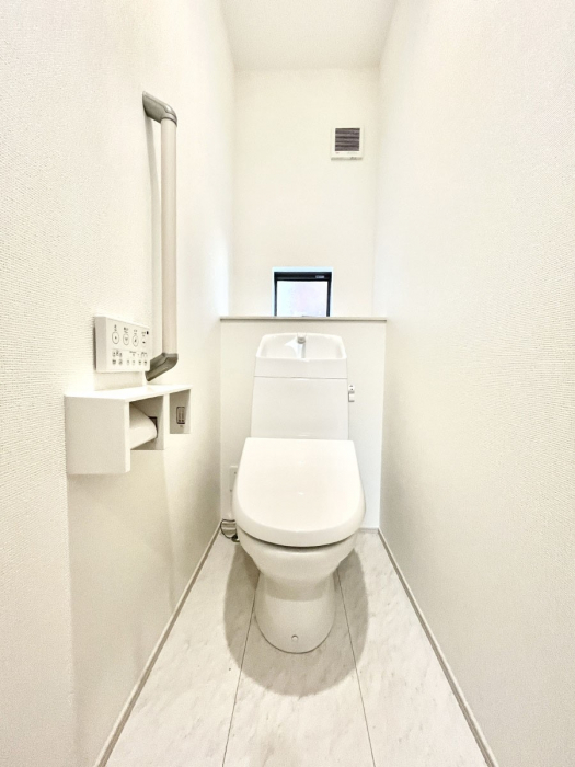 gC@gC1K2KꂼɔzuĂĂƂĂ֗łB 