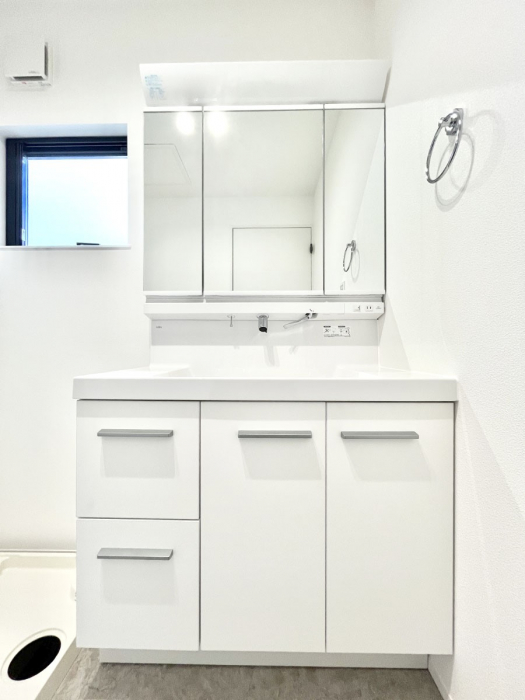 ���ʑ�E���ʏ��@�傫�����₷���O�ʋ��Ő�����������ʑ�́A�g�����Ȃ݃`�F�b�N�┧�̂������ɂ������߂ł��B 