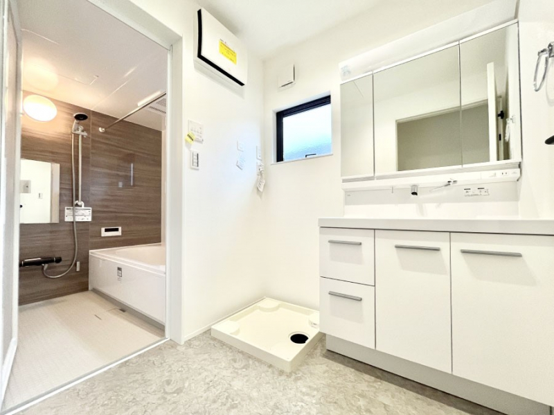 ���̑��@�������̂�����K��Ԃł��B�����̐g�x�x���C�����ǂ����g�������܂��B 