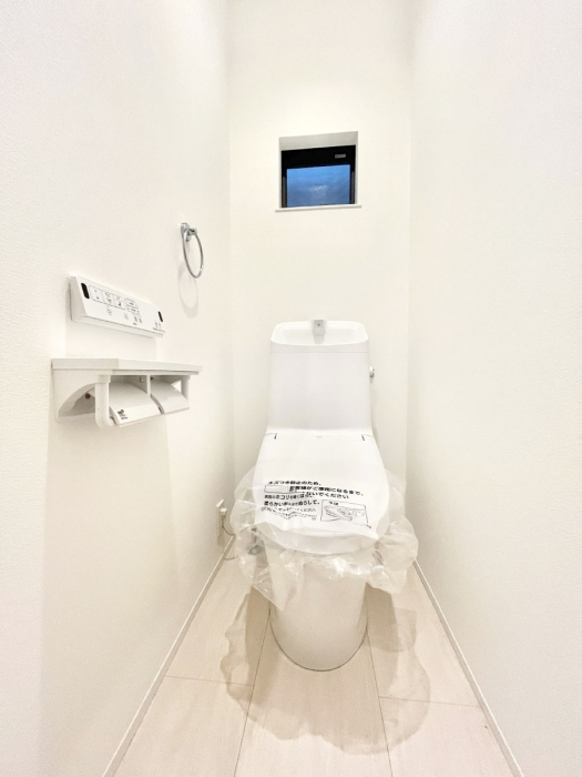 �g�C���@�g�C����1�K��2�K���ꂼ��ɔz�u����Ă��ĂƂĂ��֗��ł��B 