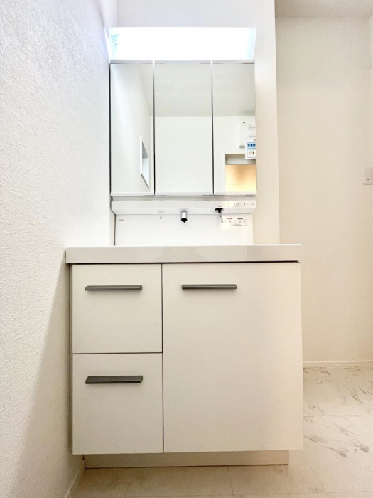 ���ʑ�E���ʏ��@�傫�����₷���O�ʋ��Ő�����������ʑ�́A�g�����Ȃ݃`�F�b�N�┧�̂������ɂ������߂ł��B 