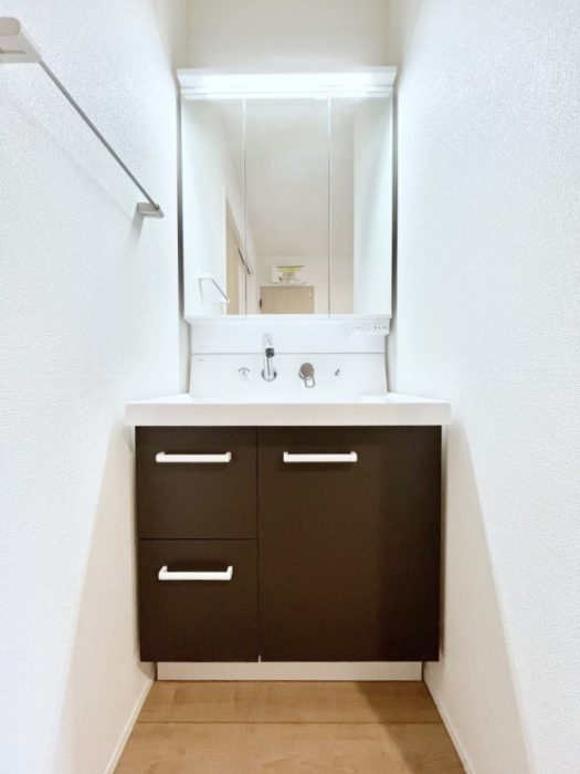 ���ʑ�E���ʏ��@���[�͂Ƌ@�\���ɗD�ꂽ���ʉ��ϑ�