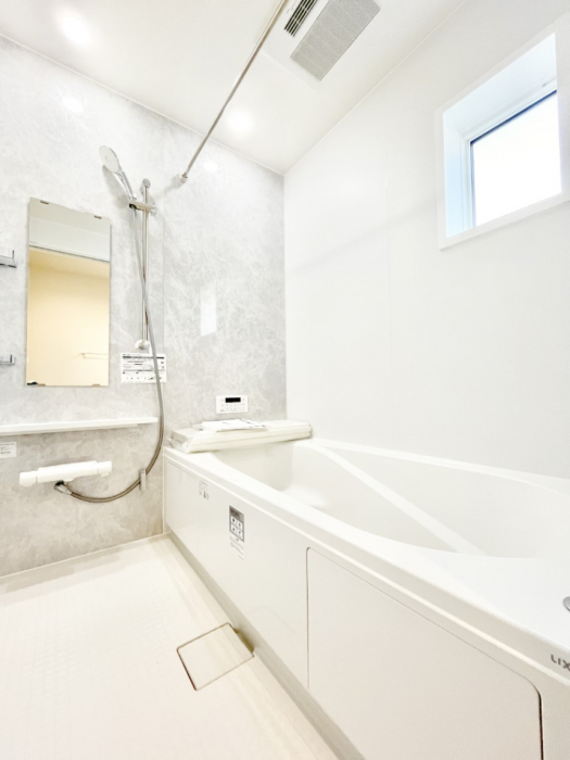 �����@����̔�����₷��؂ȃo�X�^�C���B�������Ƃ����C���y����Ŕ����Ƃ肽���ł��ˁI  