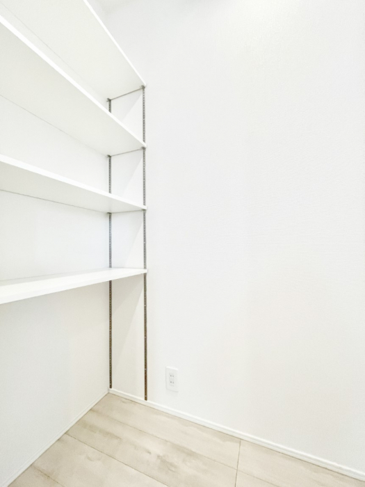 ���[�@�H�i�̃X�g�b�N�⒲�����̕ۊǂɕ֗��ȉ��I�t���p���g���[