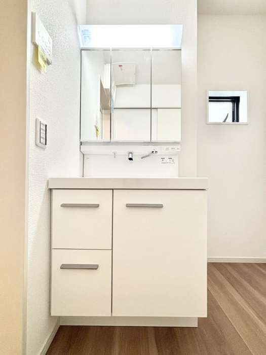 ���ʑ�E���ʏ��@�傫�����₷���O�ʋ��Ő�����������ʑ�́A�g�����Ȃ݃`�F�b�N�┧�̂������ɂ������߂ł��B 