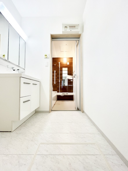 ���̑��@�������̂�����K��Ԃł��B�����̐g�x�x���C�����ǂ����g�������܂��B 