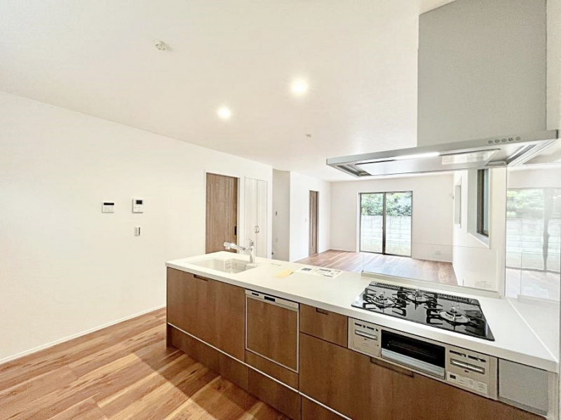 Lb`@JE^[zɊyׂB̂ƔȂ肻łˁB