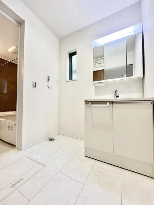 ̑@ʏ͂Ƃ̂Xy[XŁAgxx̃XLPASɗ]TĂłłB