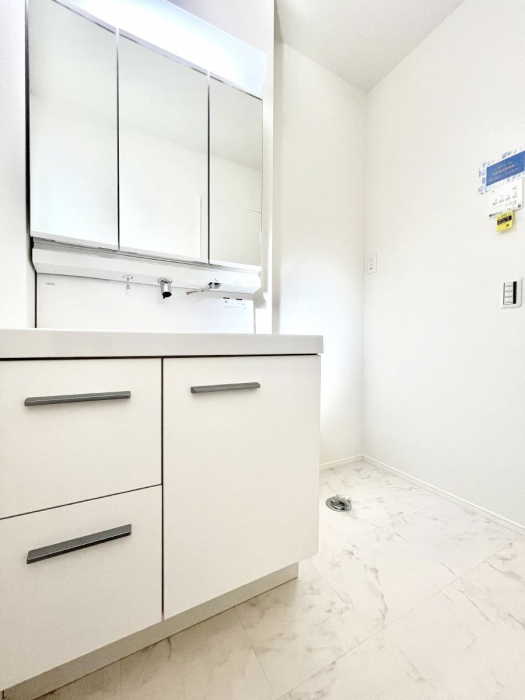 ���̑��@�������̂�����K��Ԃł��B�����̐g�x�x���C�����ǂ����g�������܂��B 